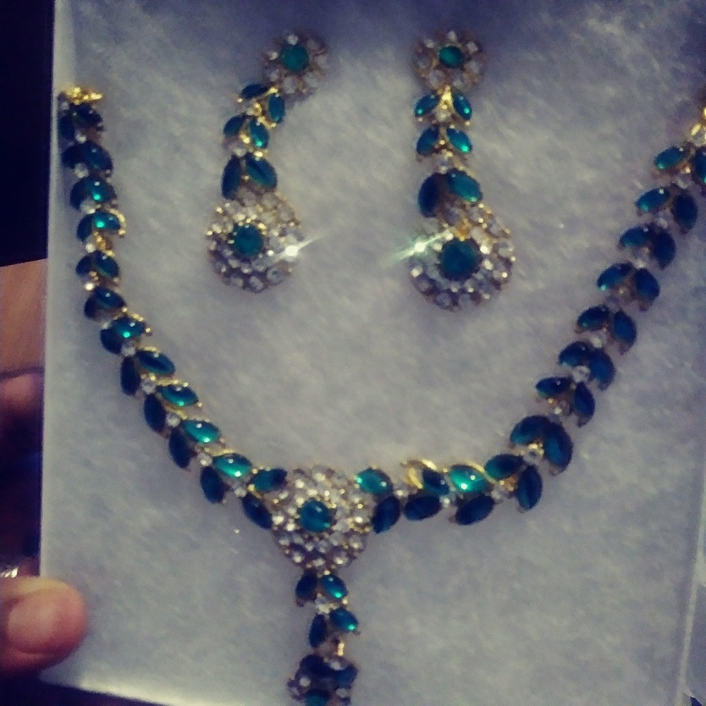 Handmade necklace and ear ring Set